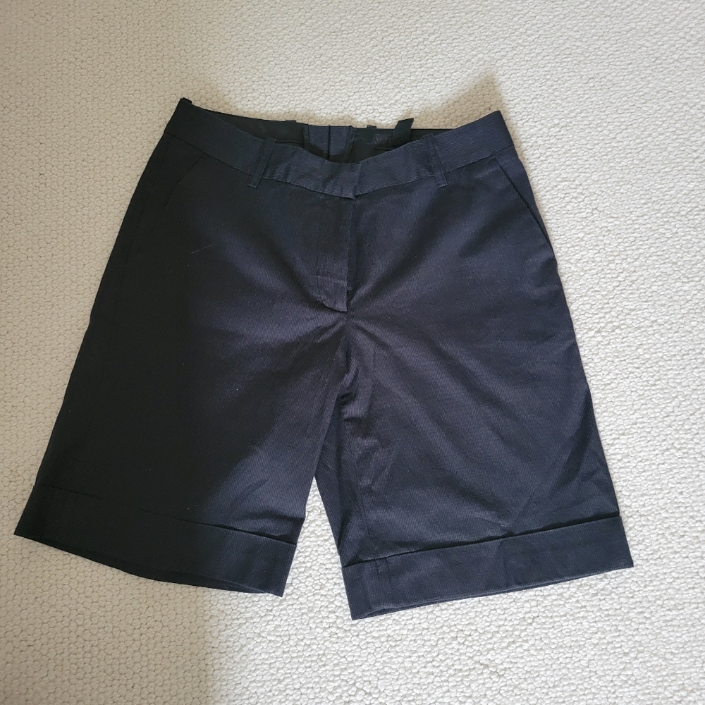 H&MWomen's Black Shorts